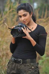 amala-paul-hot-black-dress-stills-1
