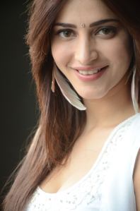 Shruti-Hassan-Hot-Photo-Shoot-4